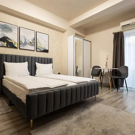 Bonjour Aparthotel