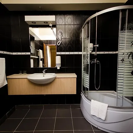 Bonjour Aparthotel